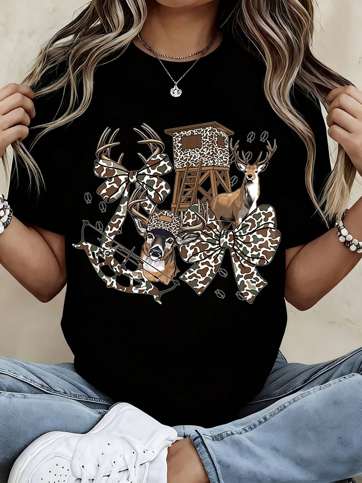 Womens Deer Hunting T Shirt Coquette Bow Camo Country Western Graphic Tee Whitetail Bowhunting Short Sleeve Crew Neck Fall Top for Ladies