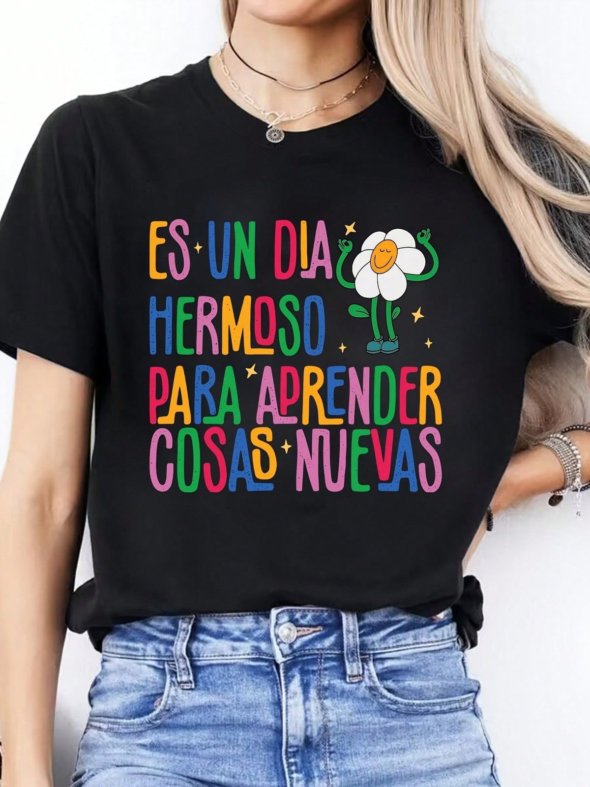 Womens Es un Dia Hermoso T Shirt Spanish Bilingual Teacher Cute Flower Graphic Tee Short Sleeve Crew Neck Back to School Top Gift