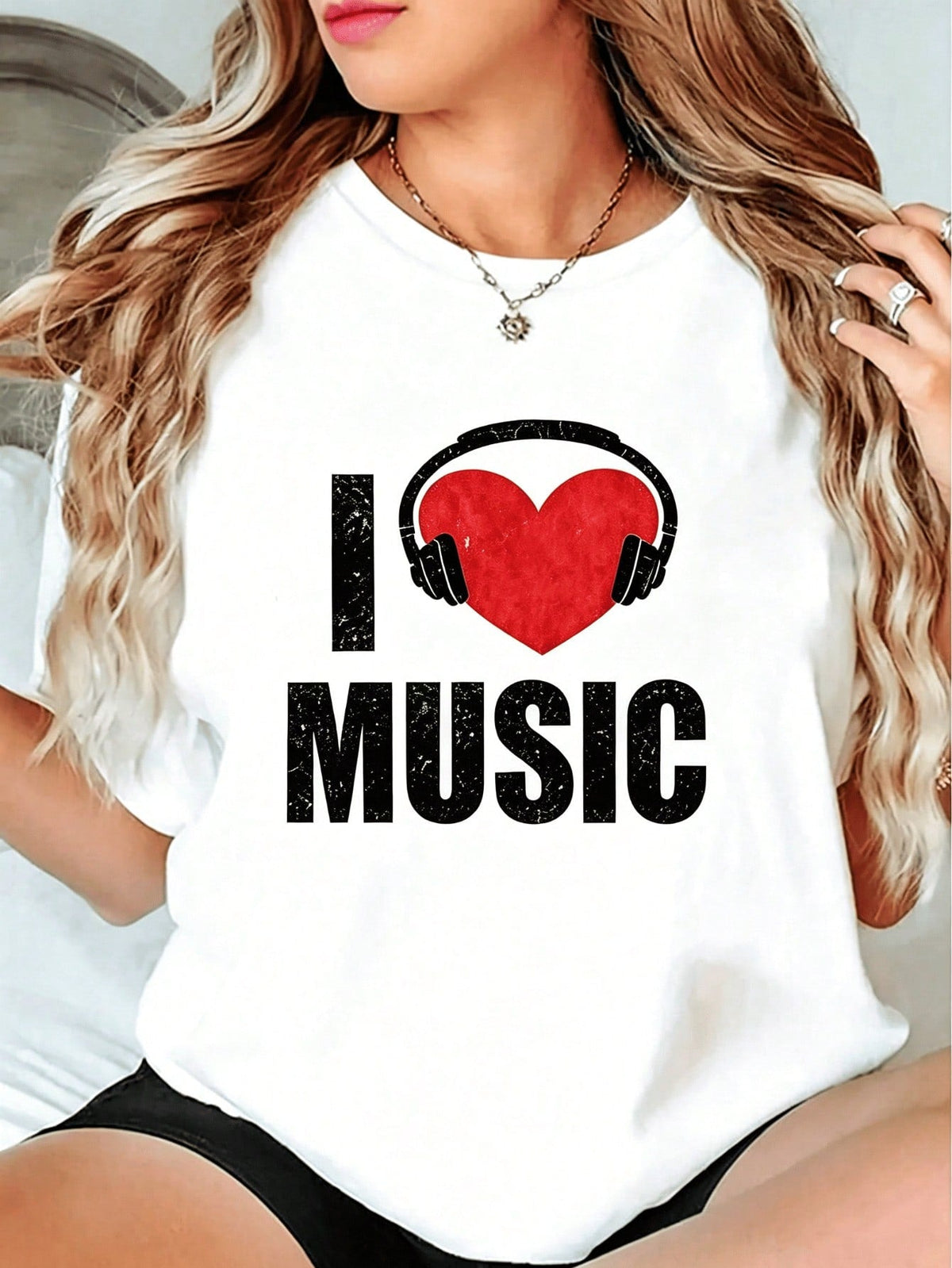Music Headphone Heart Print Tee Oversized Breathable Crew Neck Short Sleeve Top