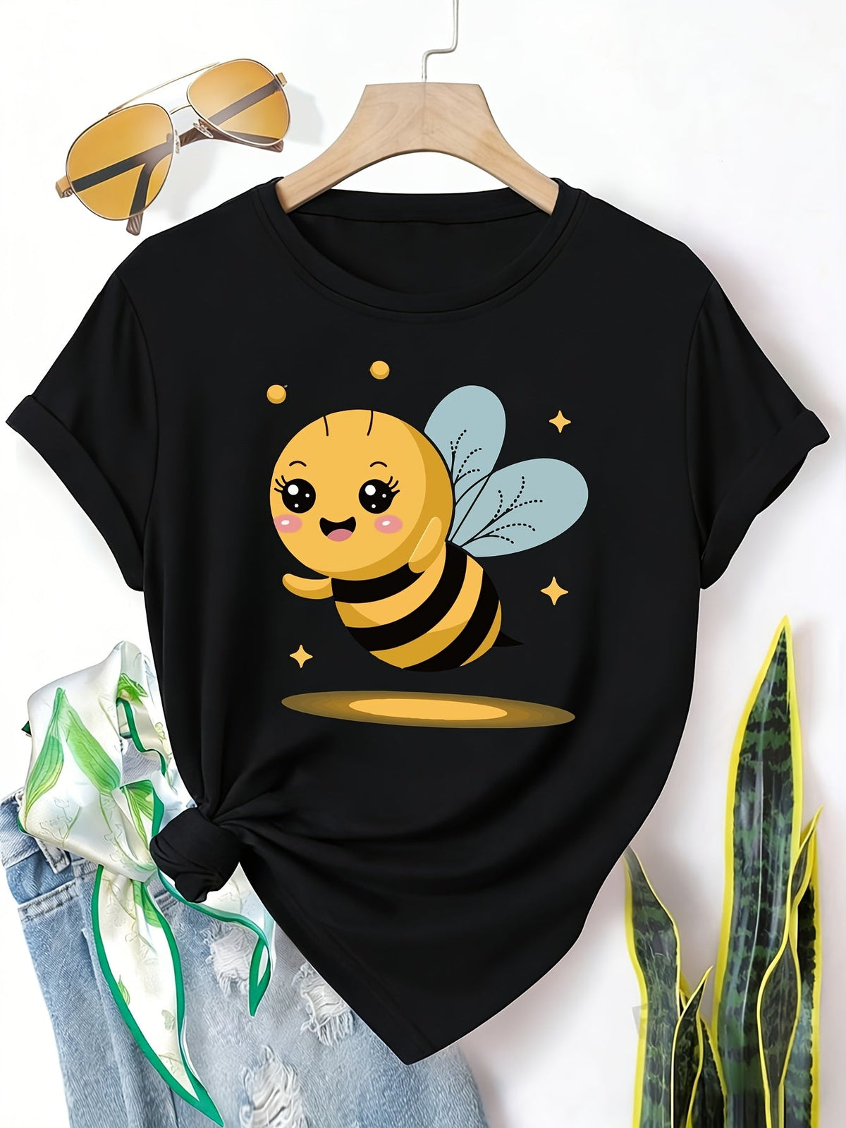 Smiling Bee Print Short Sleeve Tee Spring Summer Loose Crew Neck Casual Top