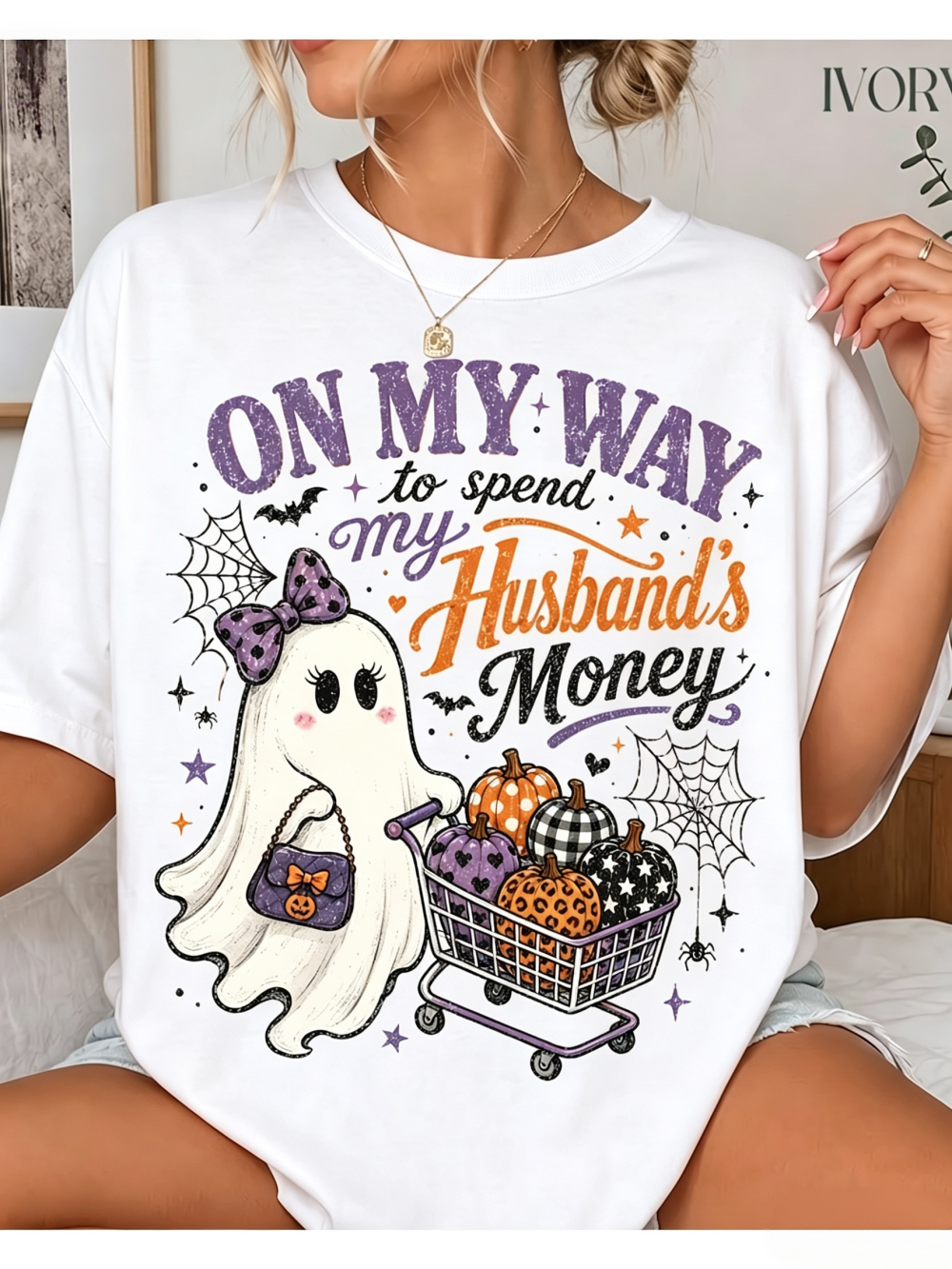 Cute Ghost Shirt Pumpkin Lover Gift Funny Halloween TShirt Spooky Season Gift Retro Ghost Tee Casual Round Neck Top